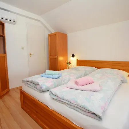 Viragoskert Appartement
