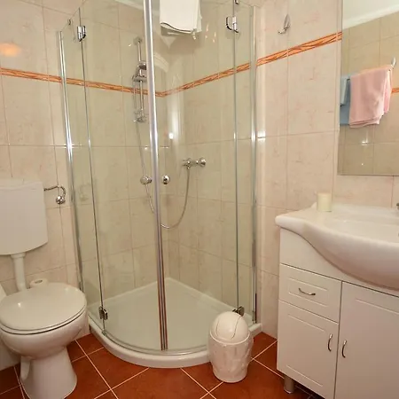 Viragoskert Apartment Heviz