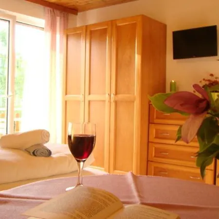 Appartement Viragoskert *
